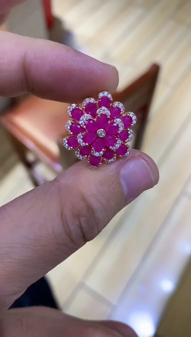 【闪购商品】红宝石戒指银S925镶嵌........