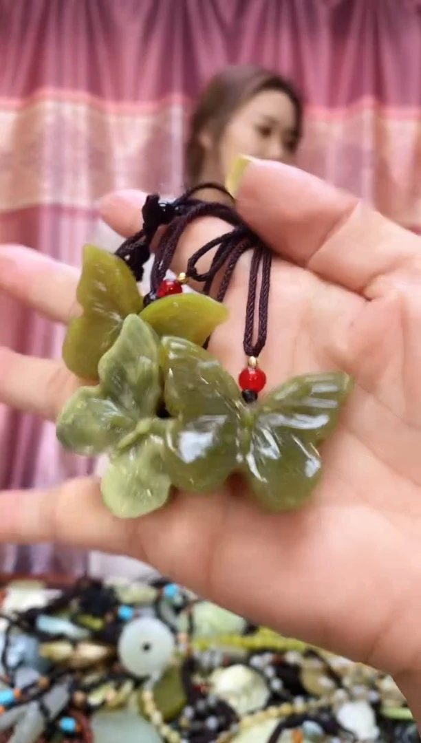未镶嵌岫玉吊坠多样性发其中之一  挂坠