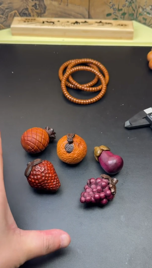 木水果雕刻件多样性发其一