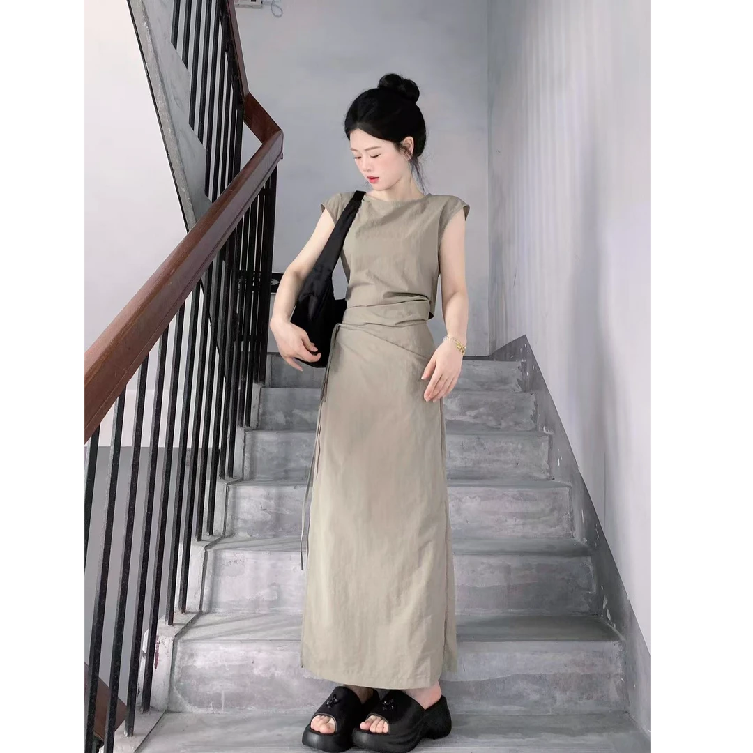 法式清冷感飞袖连衣裙子女夏季2025年新款小个子气质包臀长裙套装