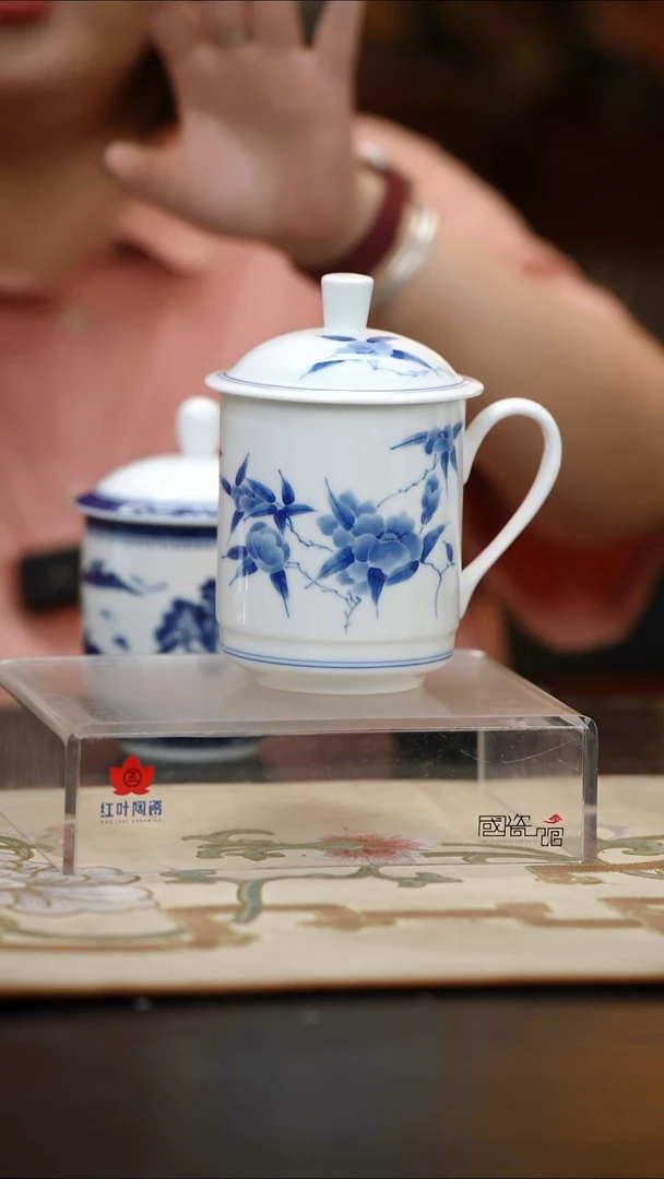 1头手绘青花瓷韵茶香单杯