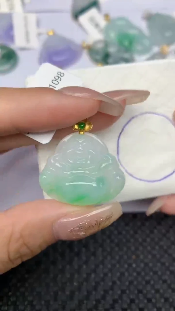 颈饰18K金镶嵌翡翠天然缅甸翡翠a货百元以上9元证书费自理