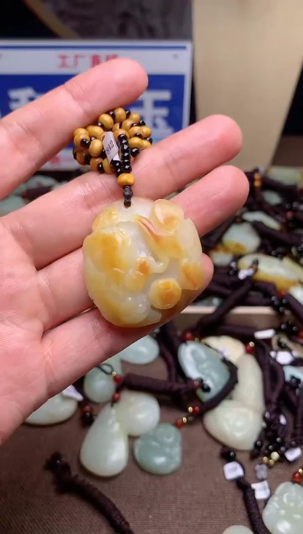 【闪购商品】和田玉颈饰未镶嵌1