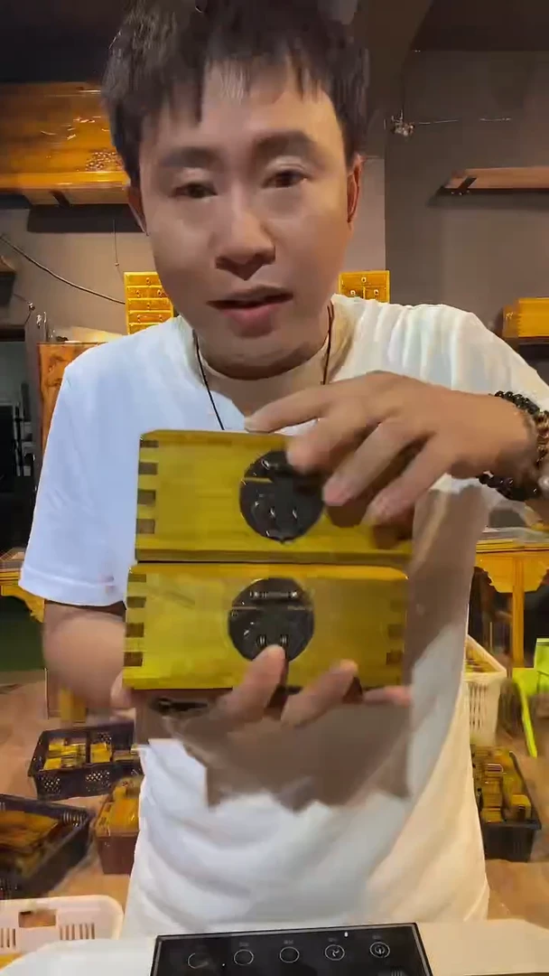 木金丝楠木制品金砖盒子一个16*10*6