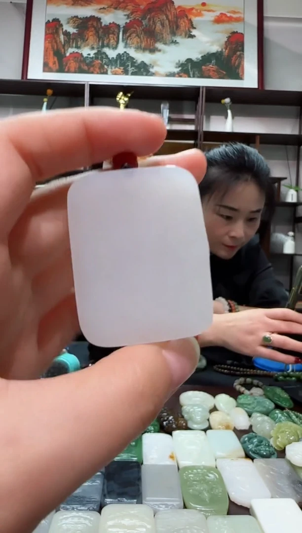 颈饰未镶嵌和田玉