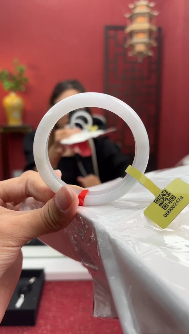 未镶嵌手镯翡翠翡翠手镯2