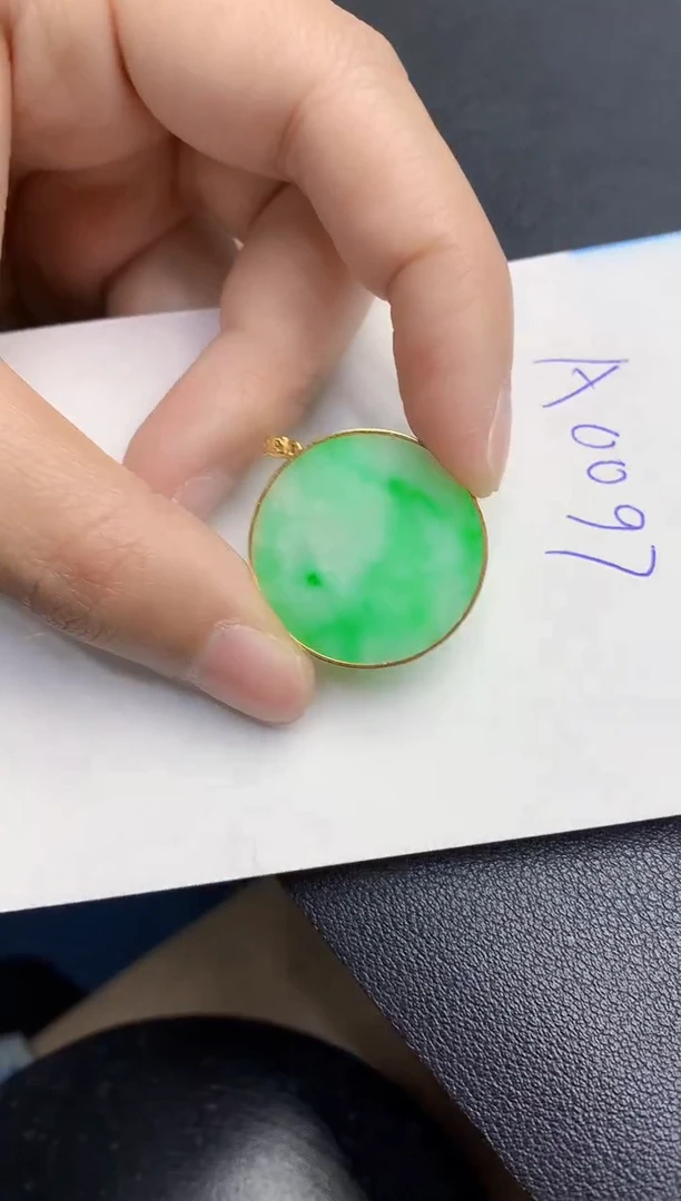 【闪购商品】翡翠颈饰18K金镶嵌000000000