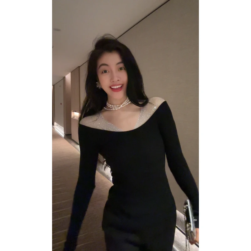 N.COU妮蔻25冬新款设计感小众烫钻网纱拼接修身显瘦打底衫DY10889