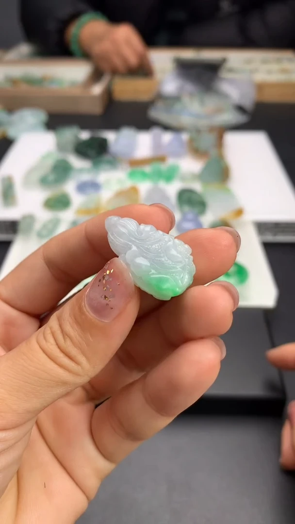 【闪购商品】定制翡翠未镶嵌          