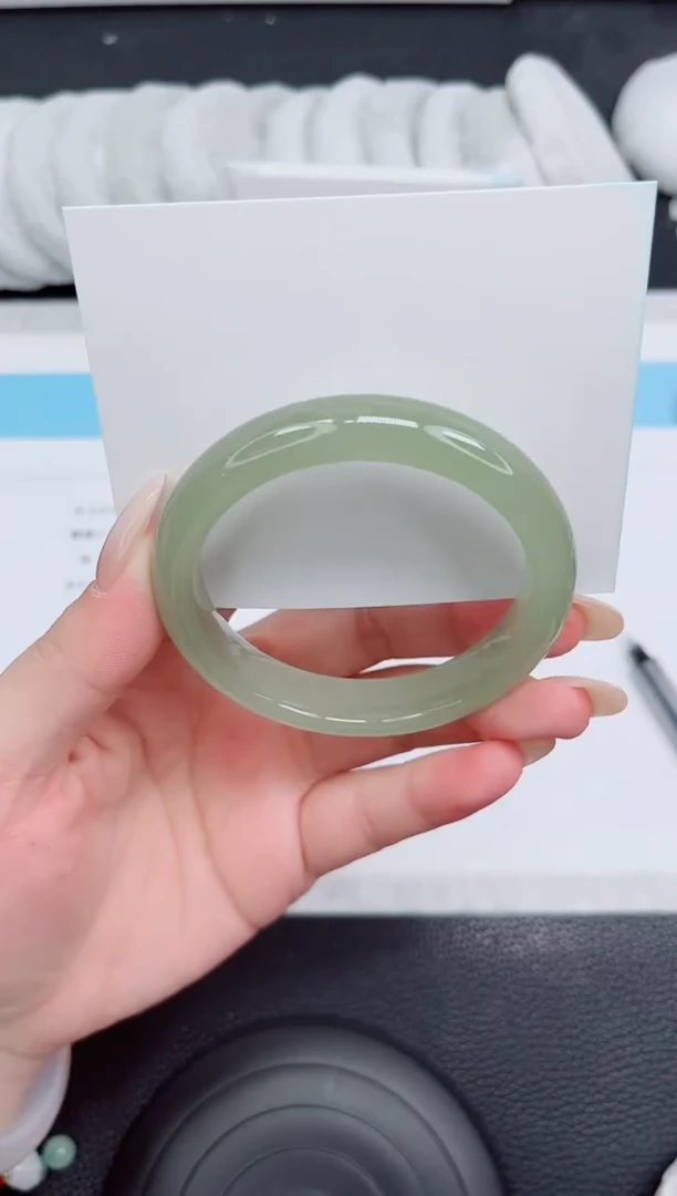 未镶嵌手镯石英质玉233-56.2