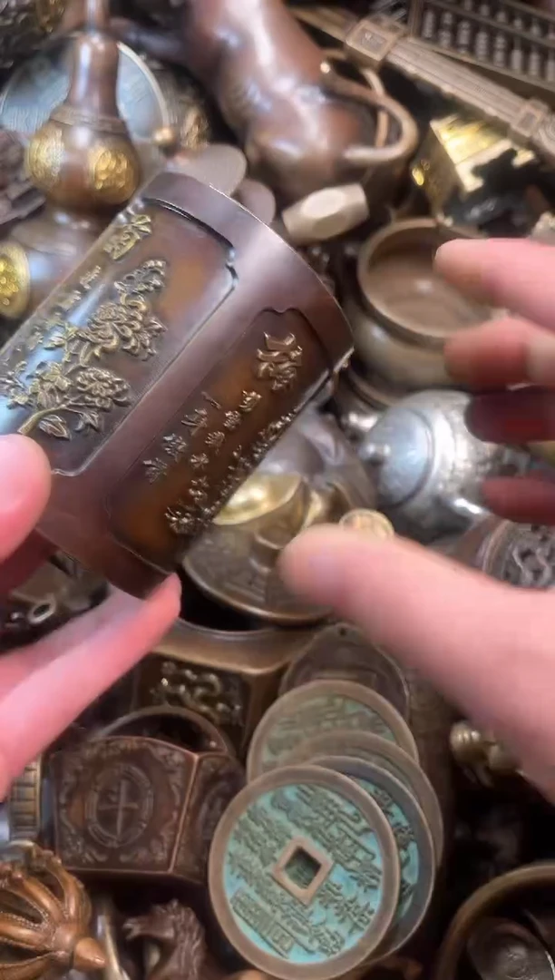 精美铜器点击下单