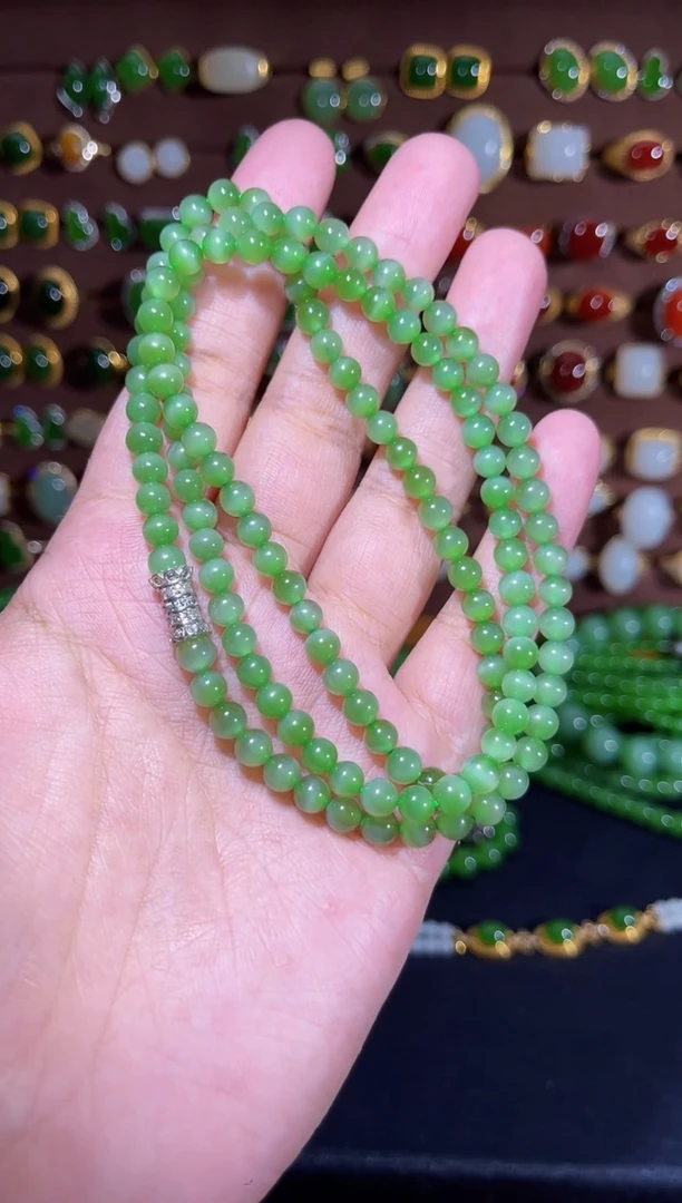 颈饰银S925镶嵌和田玉卡5+猫眼项链