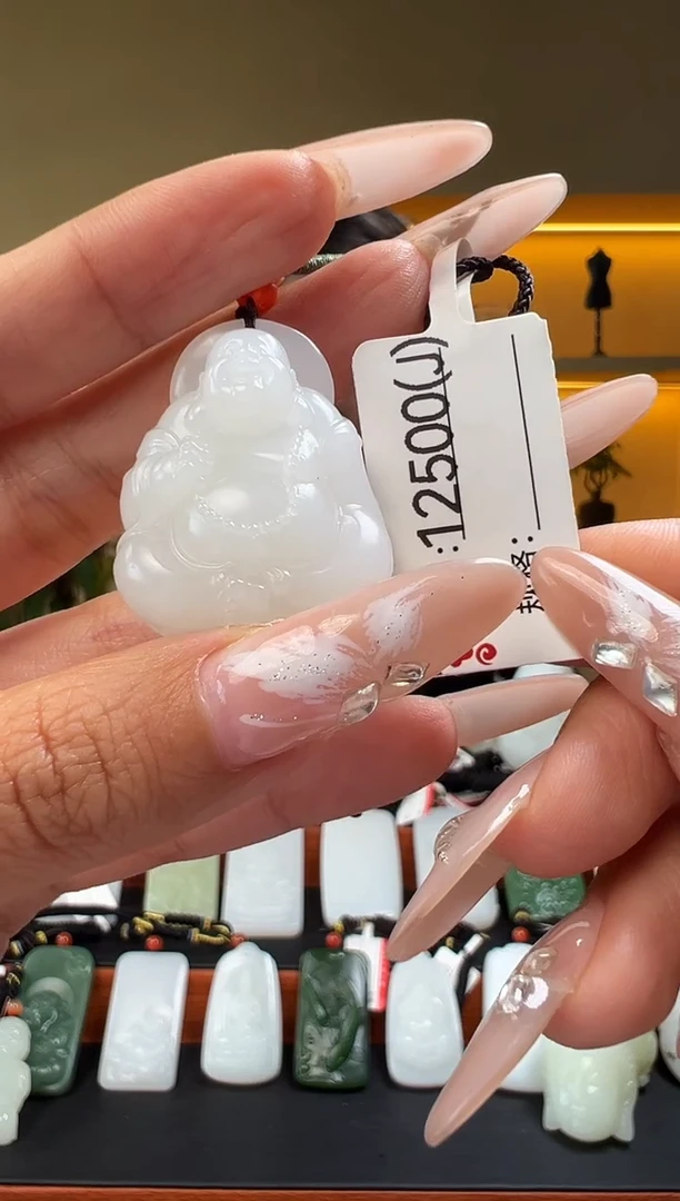 颈饰未镶嵌和田玉1J