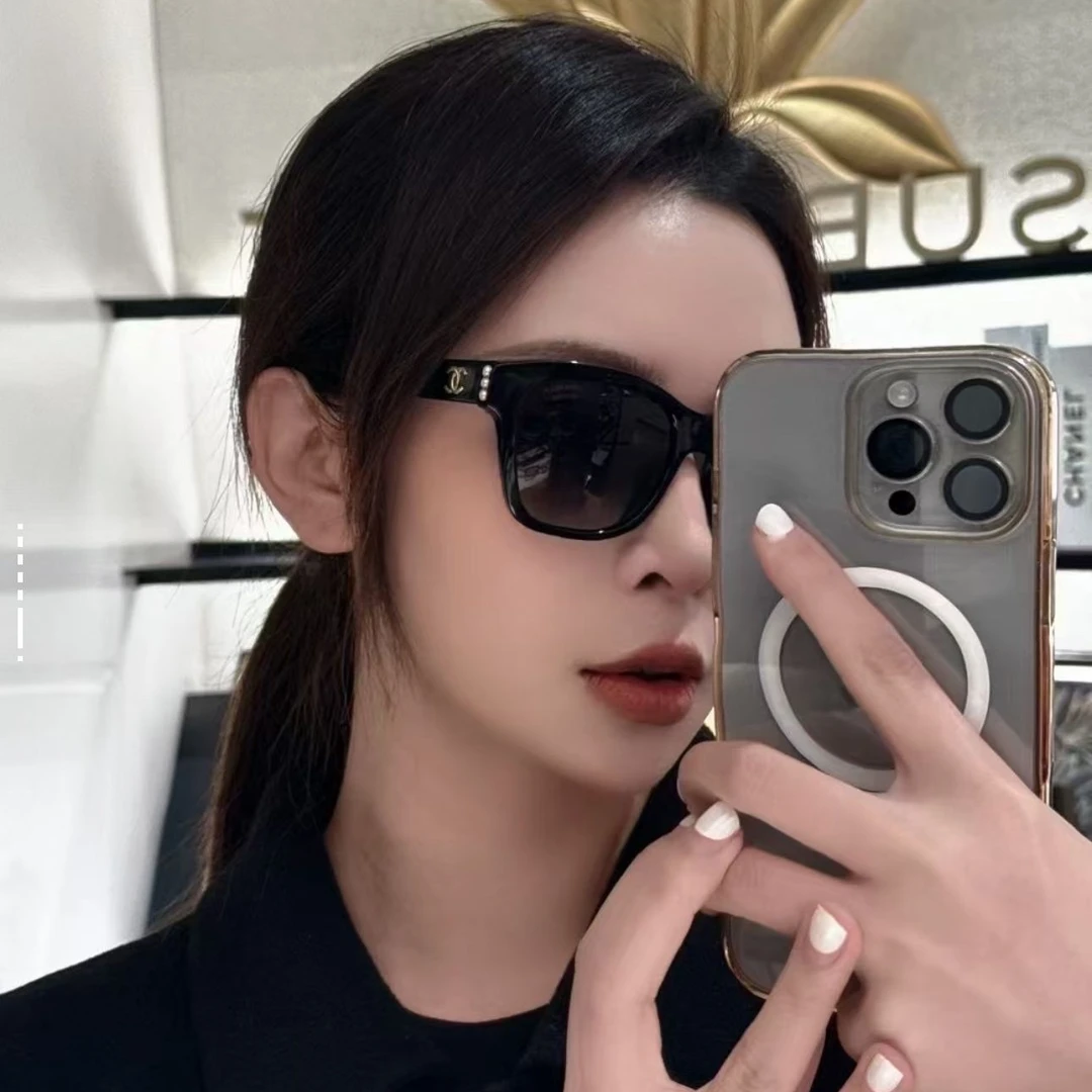 未使用 Chanel/香奈儿 玻璃珍珠装饰 板材镜架 不规则形太阳眼镜