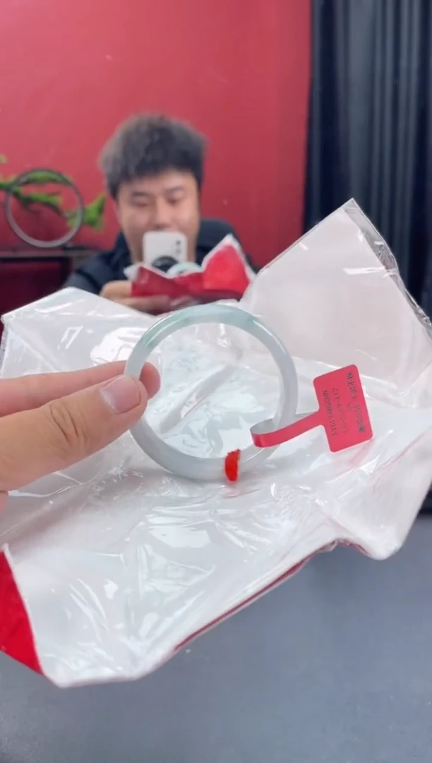 未镶嵌手镯翡翠38