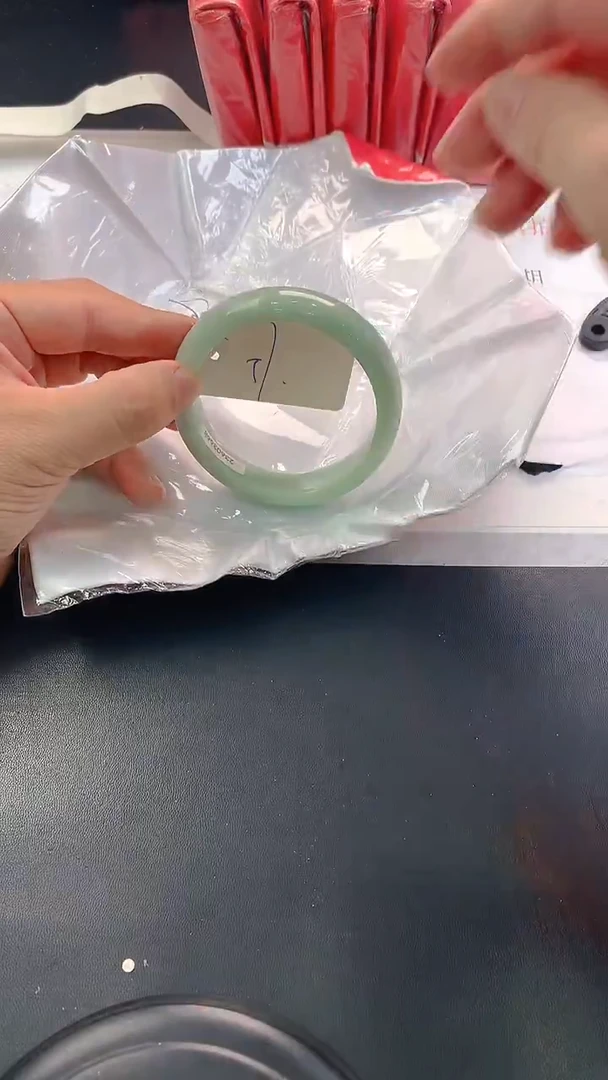 未镶嵌手镯翡翠196
