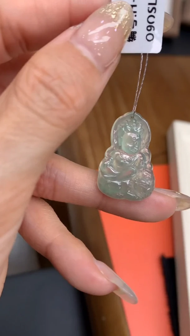 【闪购商品】翡翠颈饰未镶嵌文殊