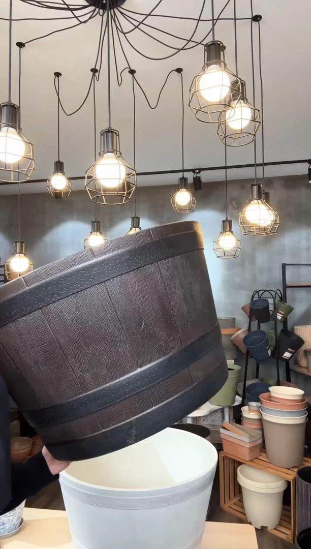 【闪购商品】塑料25寸木桶古堡色2只无孔