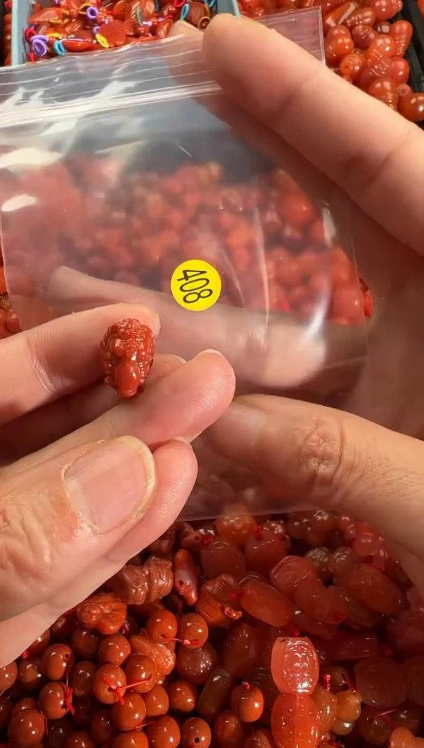【闪购商品】南红玛瑙颈饰未镶嵌1