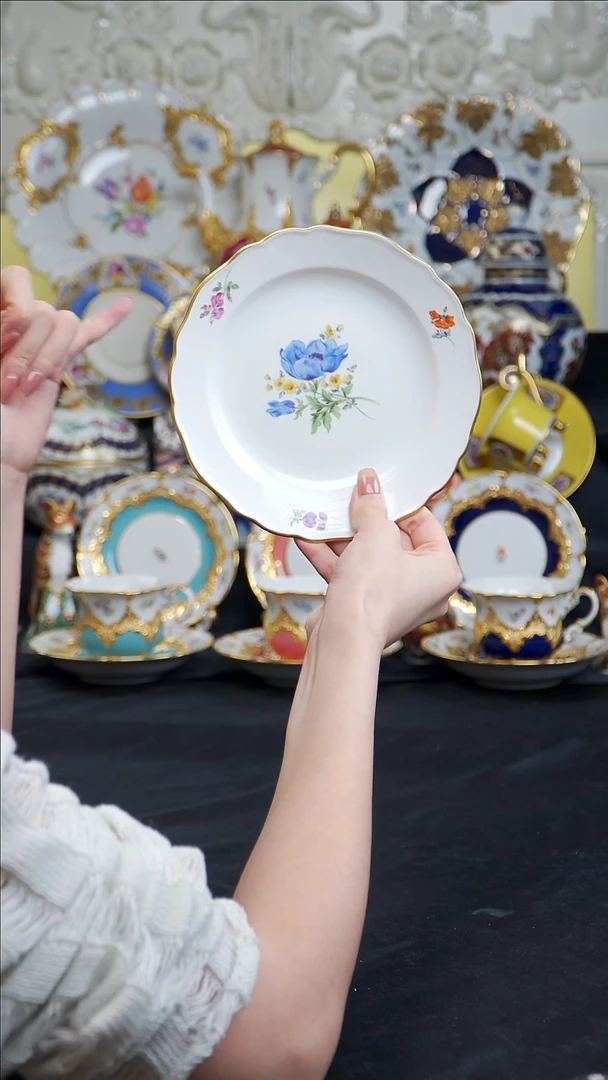 骨瓷婷婷中古器物如图所示79