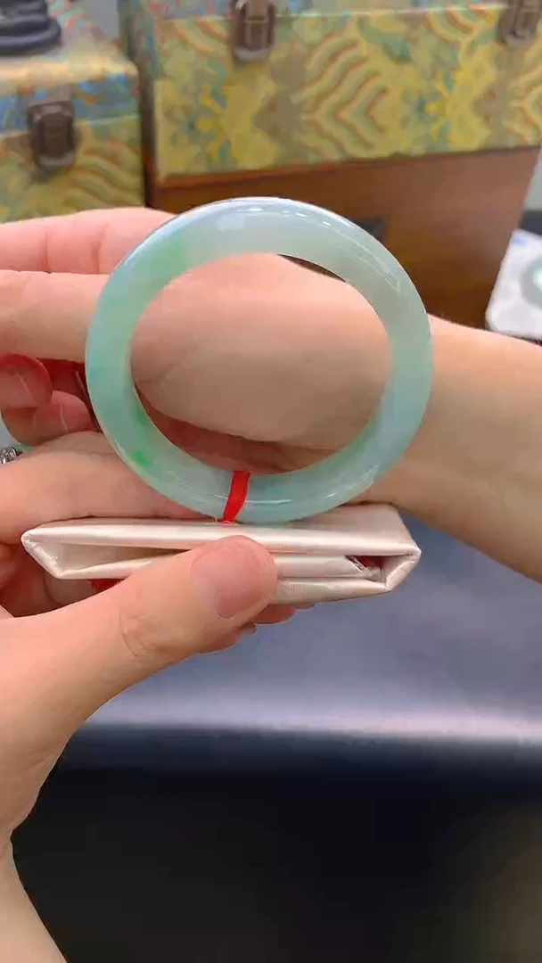 翡翠手镯未镶嵌4-翡翠手镯