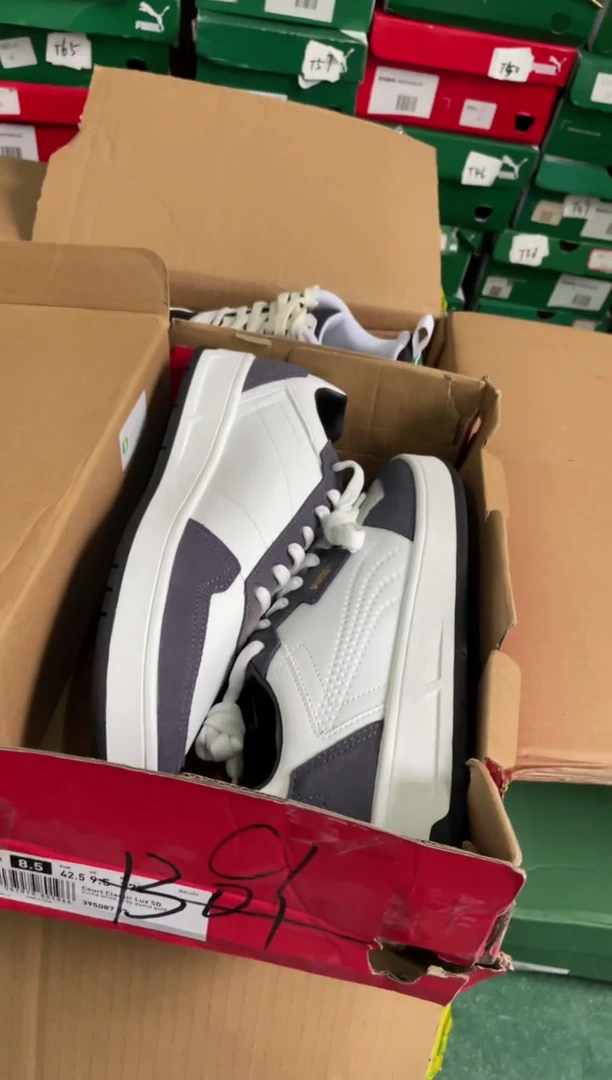 彪马时尚休闲运动鞋42.5M  HH14