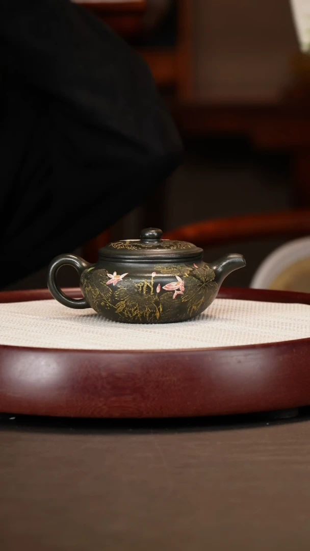 【闪购商品】紫砂茶壶扁腹+勤征证书+一鹭莲升240c
