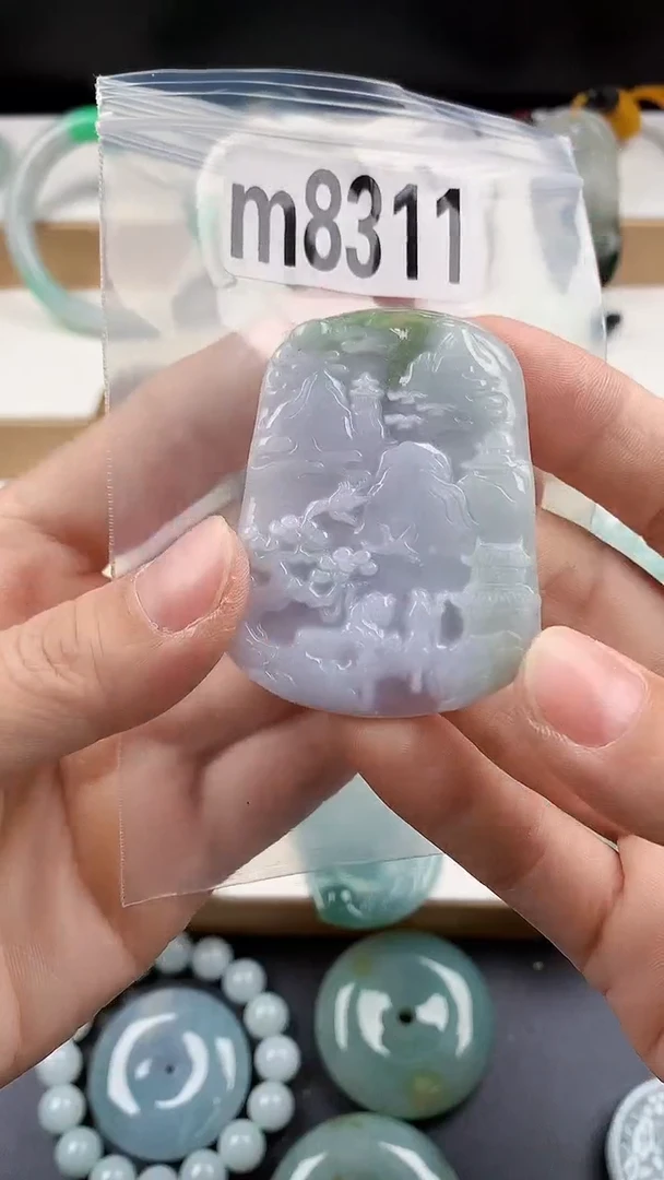 颈饰未镶嵌翡翠天然翡翠吊坠挂件