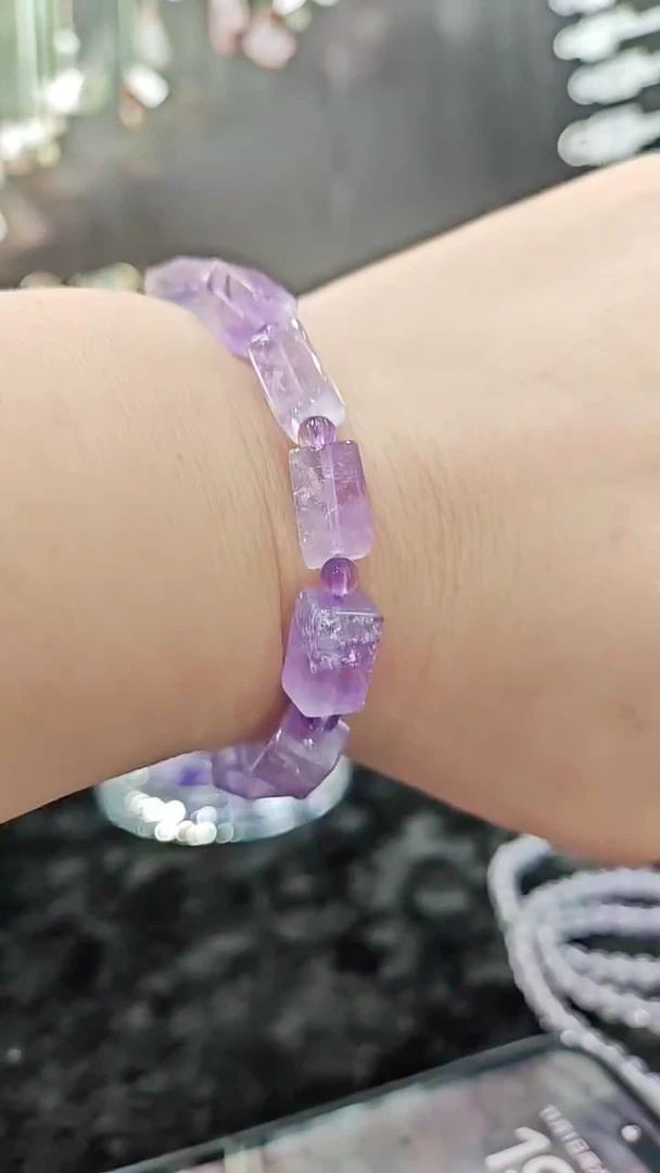 无无破石头主理人精品饰品