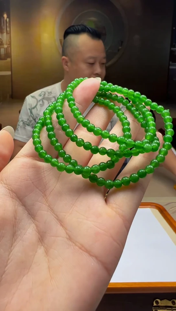 翡翠未镶嵌颈饰SY2025-6-26-12