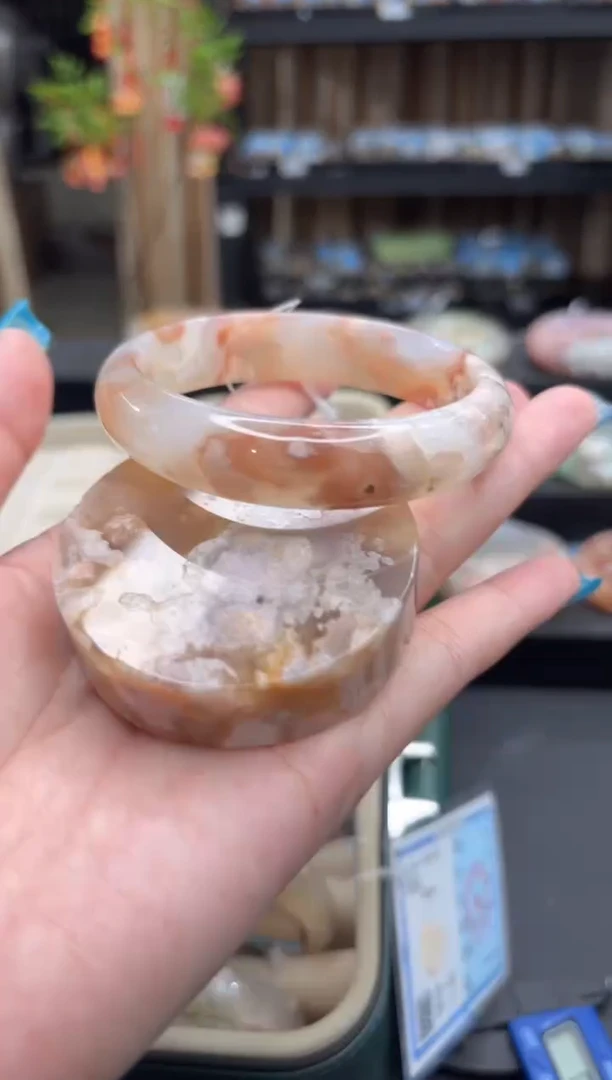 未镶嵌手镯石英质玉125(61圈赠送镯心)