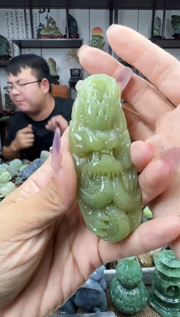 未镶嵌和田玉把件1