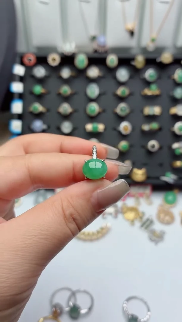 银S925镶嵌戒指翡翠有纹介意勿拍