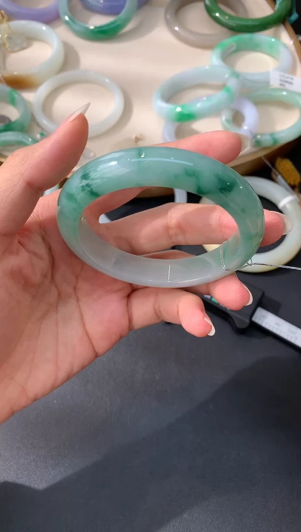 未镶嵌手镯翡翠S81|45000