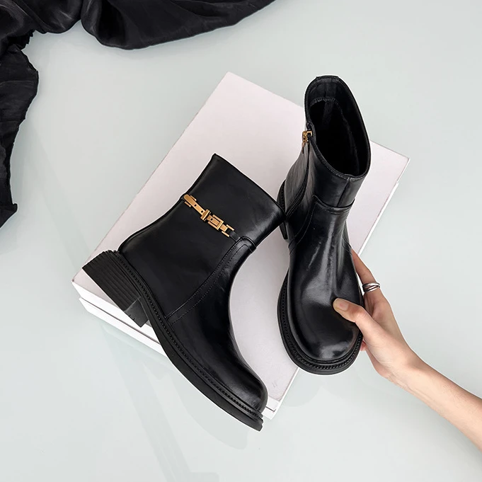 2024年冬新款骑士靴增高低筒靴厚底高跟黑色短靴女马丁靴短靴
