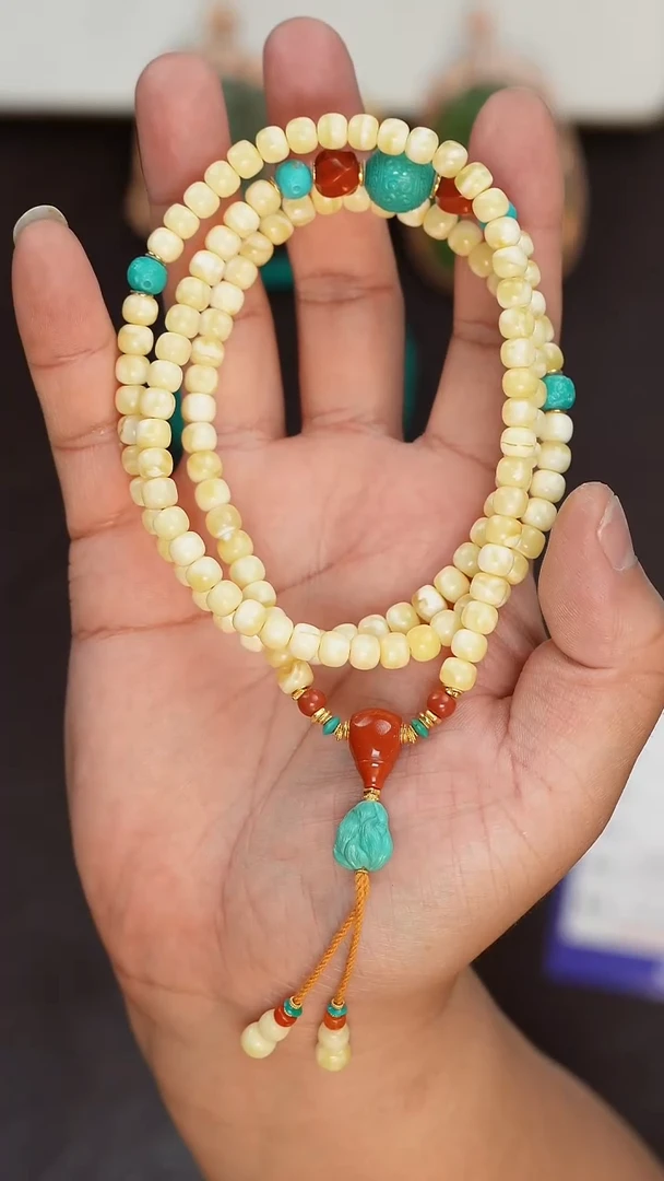 【闪购商品】蜜蜡裸石未镶嵌蜜蜡脖挂