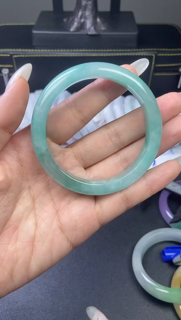 圈口58-59缅翠手镯，所见即所得