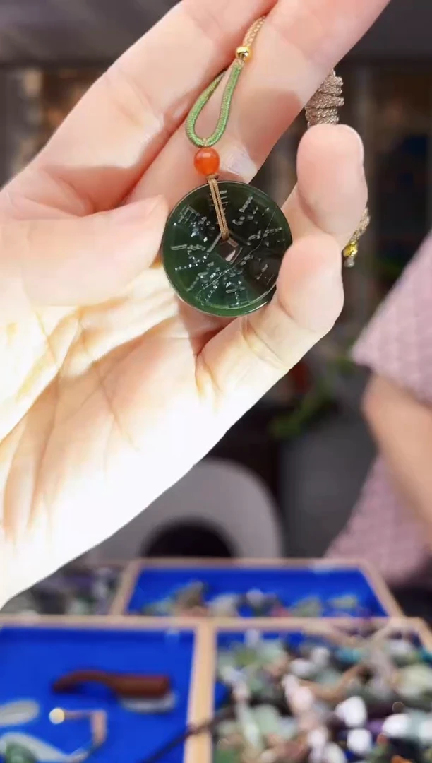 和田玉未镶嵌挂件拍一发一