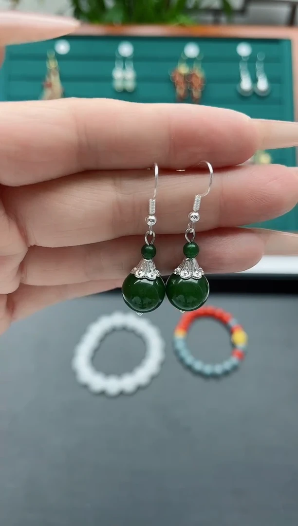 【闪购商品】玛瑙/玉髓耳饰银S925镶嵌8802绿