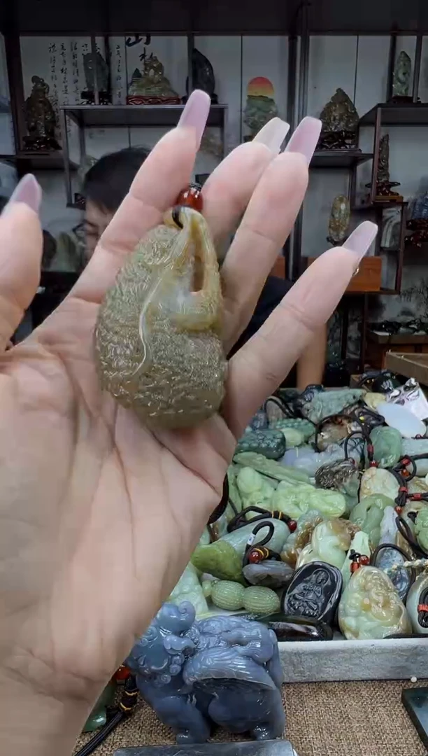 未镶嵌和田玉把件1