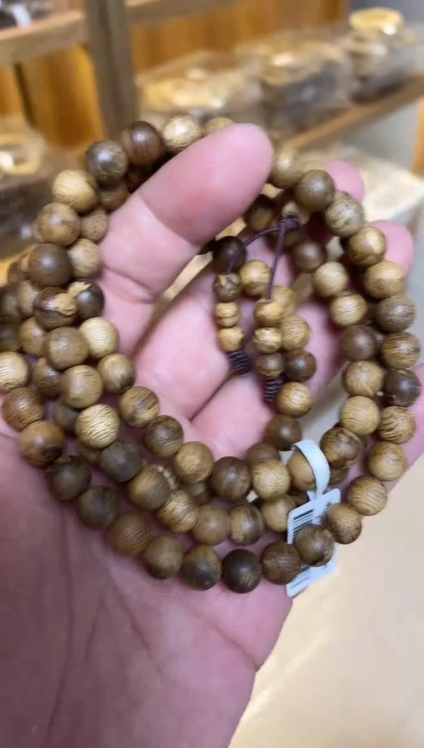 【闪购商品】沉香手串菩萨棋圆珠长串蚁漏0.9多样性发其一