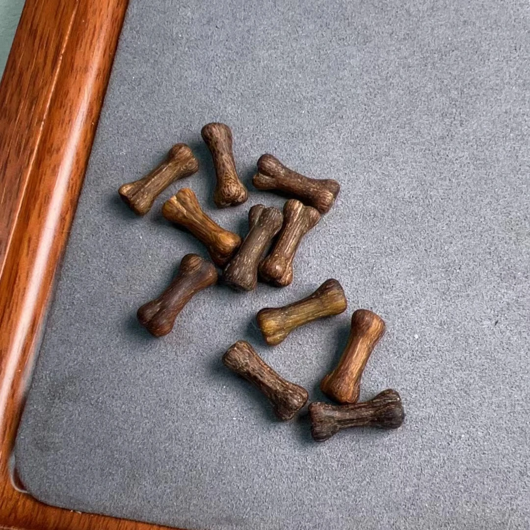 非金属木质吊坠 『乐小福珠宝』骨头挂饰1个（7*16）