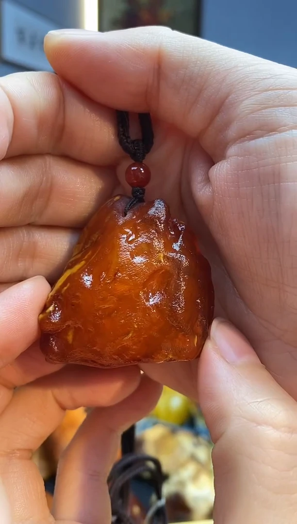 琥珀颈饰未镶嵌吊坠
