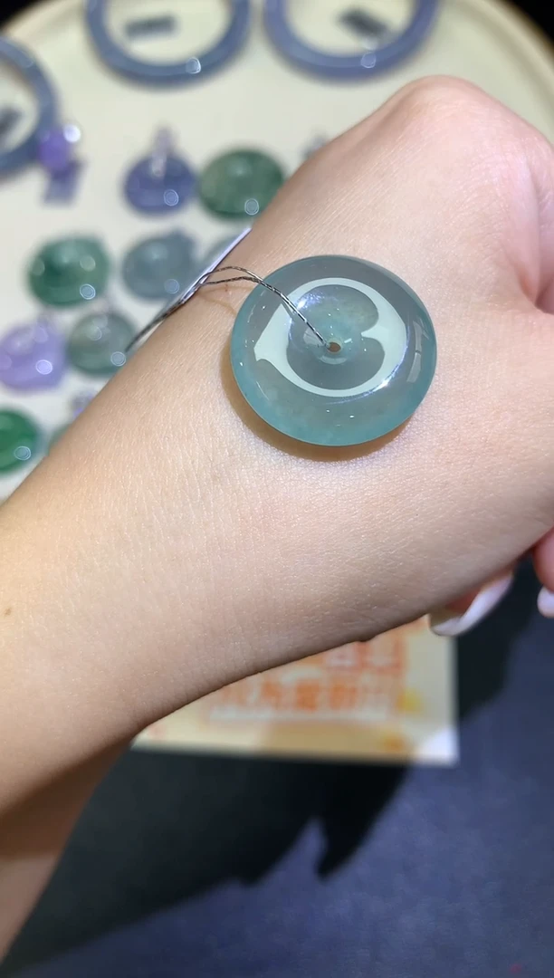 翡翠未镶嵌吊坠(不含链)吊坠A110|6800