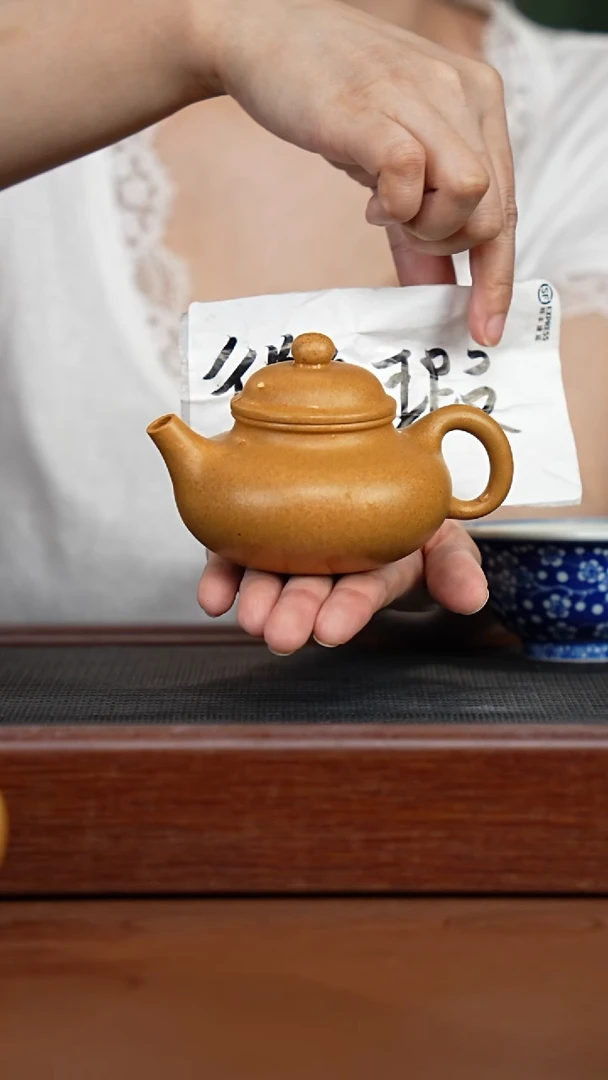 茶壶紫砂微瑕黄金段容天