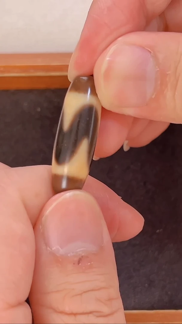 未镶嵌颈饰玛瑙/玉髓上肯牙黄5A牙牙珠珠30.3*10.4