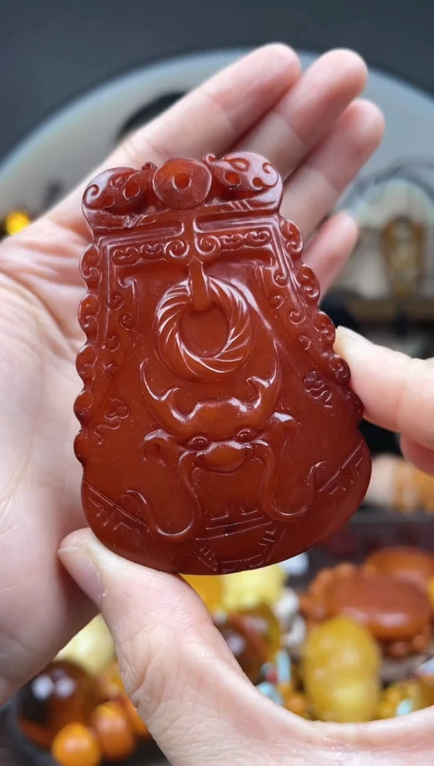 【闪购商品】琥珀裸石未镶嵌首饰 假1赔4 （多样性发货1件