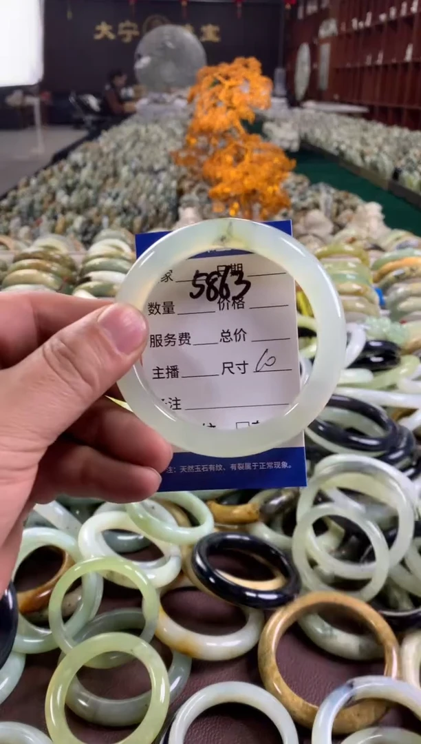 未镶嵌蛇纹石玉手镯5863