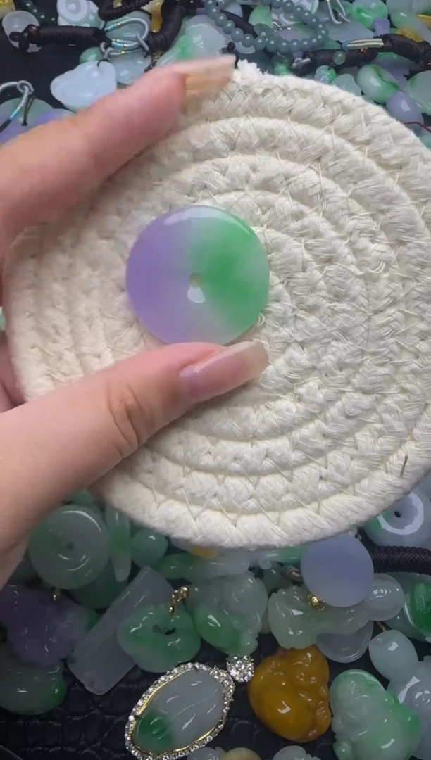 翡翠未镶嵌颈饰天然缅甸翡翠吊坠