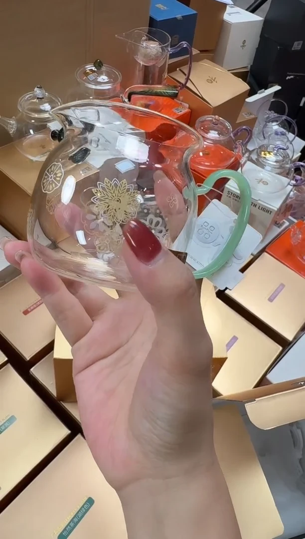 @@禾器晶彩皮球花美满